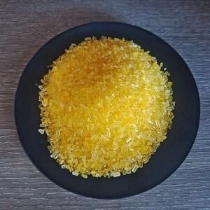 色の付いた無機化学物質 マグネシウム硫酸ヘプタヒドレート粒